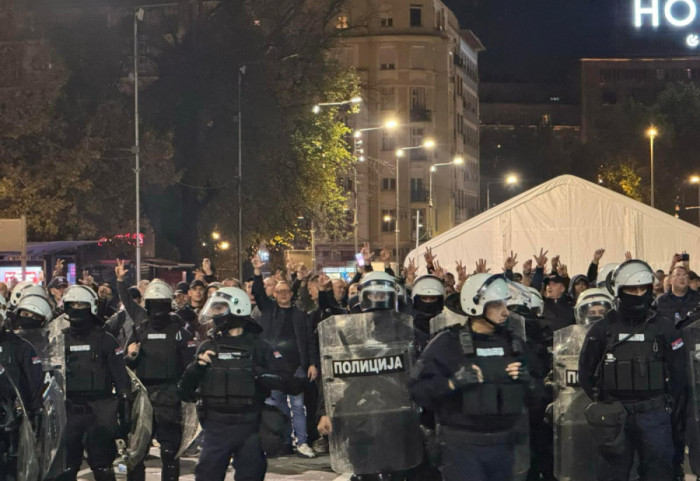 Ministry of Internal Affairs: 37 people detained for participating in incidents in front of the Serbian Parliament