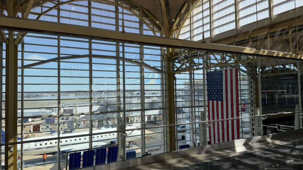 Ministar saobraćaja SAD: Zatvorićemo vazdušni prostor ako procenimo da je nebezbedan