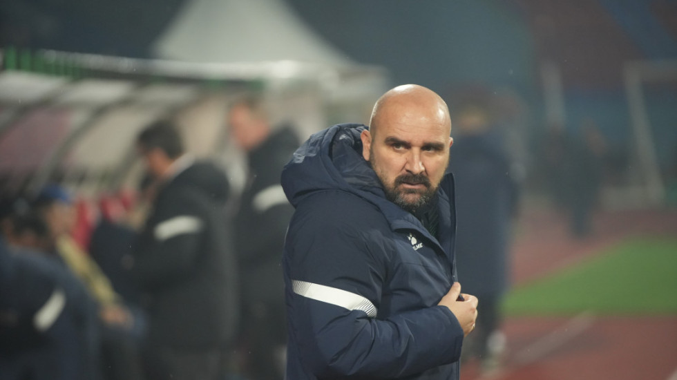 Trener Radničkog iz Kragujevca Mladen Žižović preminuo tokom meča protiv Mladosti