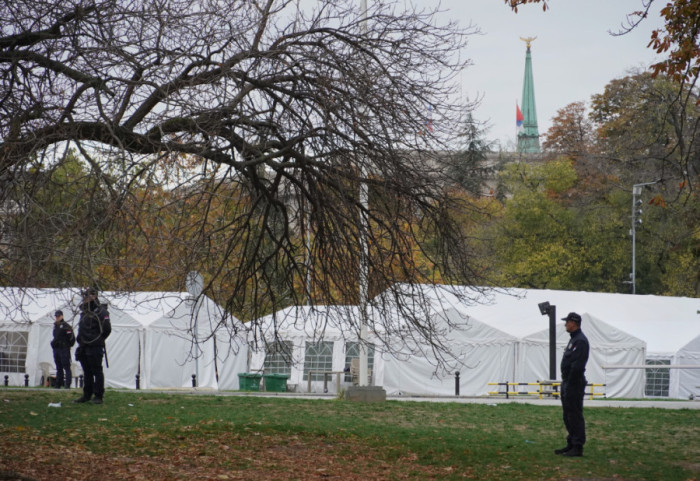 Ispred Skupštine mirno, redovan saobraćaj u Takovskoj i Bulevaru kralja Aleksandra
