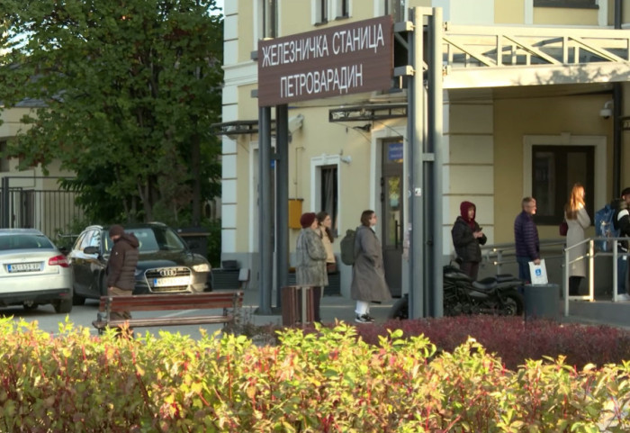 Železnički saobraćaj normalizovan, putnici traže odgovore: "Mnogo nas je uložilo žalbu Srbijavozu"