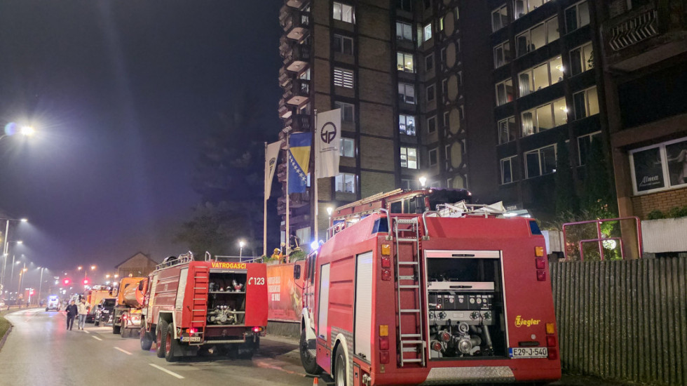 (FOTO) Požar u domu za stare u Tuzli: Poginulo najmanje devet osoba