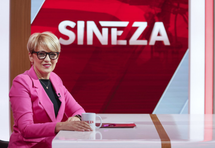 Sinteza u 21 sat: Gost novinar i publicista Slobodan Stojičević