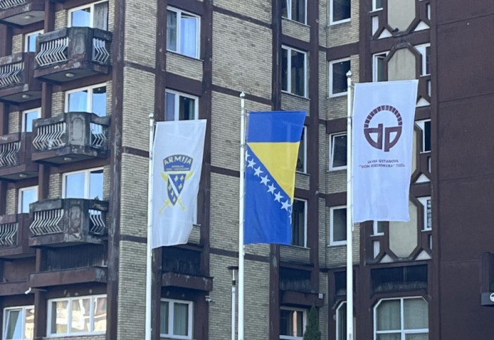 Zbog stradanja štićenika u Domu penzionera, u Tuzli 6. novembar Dan žalosti