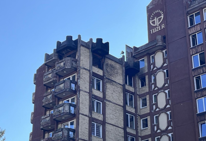 Preminula još jedna osoba od posledica požara u Domu penzionera u Tuzli: Ukupan broj žrtava - 13