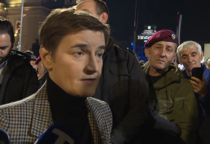 Brnabić u Pionirskom parku: Nastavićemo da pozivamo na dijalog, nikome ne želimo zlo, hvala Srbima sa KiM