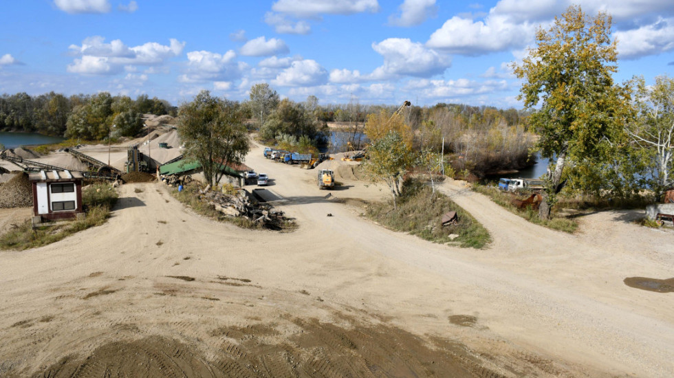 Uhapšeni vlasnik i direktor firme koja je nelegalno iskopavala šljunak i pesak