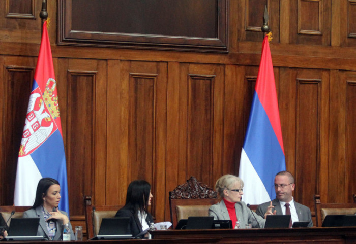 Poslanici usvojili izmene Zakona o jedinstvenom biračkom spisku i leks specijalis o zgradi Generalštaba
