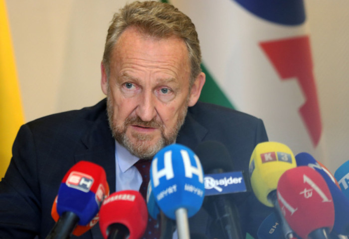 Izetbegović: Dodik mora da bude uklonjen iz političkog života BiH