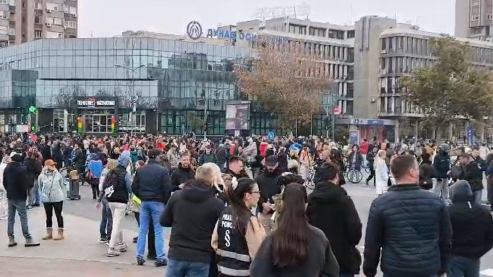 U Novom Sadu blokada autobuske stanice u znak podrške autoprevozniku Milomiru Jaćimoviću