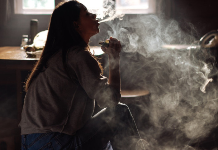 Kako brzo i jednostavno neutralisati miris duvanskog dima u domu
