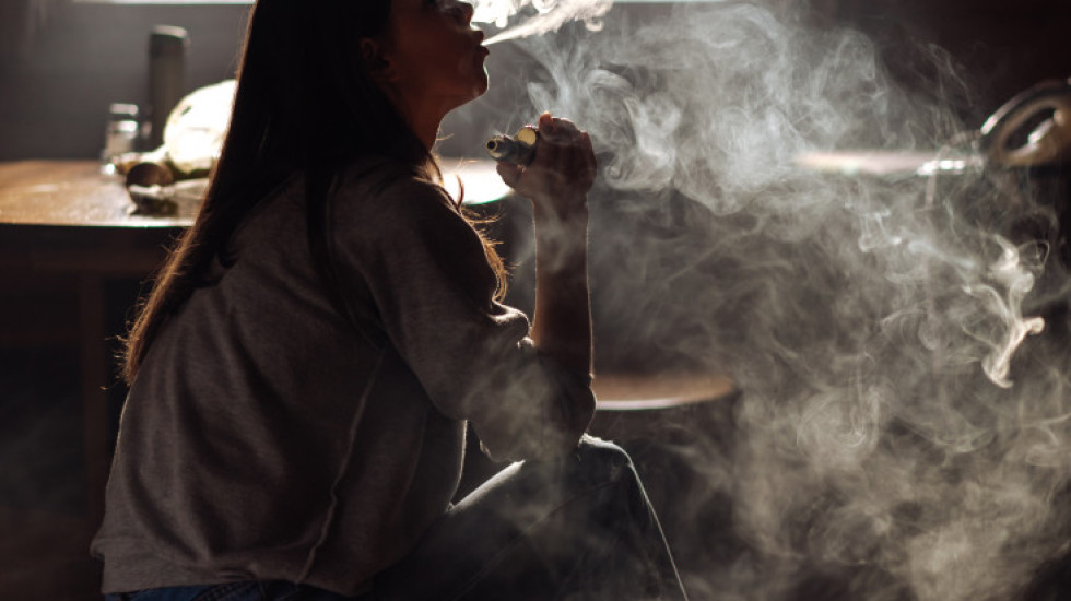 Kako brzo i jednostavno neutralisati miris duvanskog dima u domu