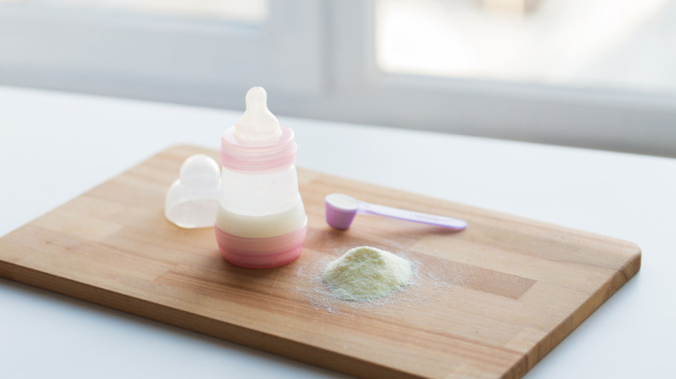 Povučena formula za bebe sa američkog tržišta zbog moguće povezanosti sa botulizmom