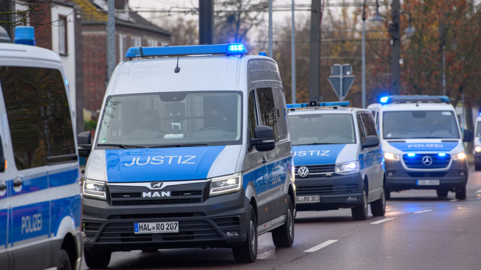 Talačka kriza u banci u Nemačkoj: Specijalne jedinice opkolile objekat, u toku pregovori