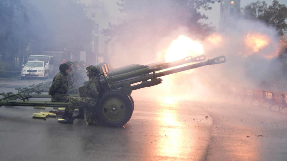 (FOTO/VIDEO) Na Kalemegdanu izvedena počasna artiljerijska paljba povodom Dana primirja