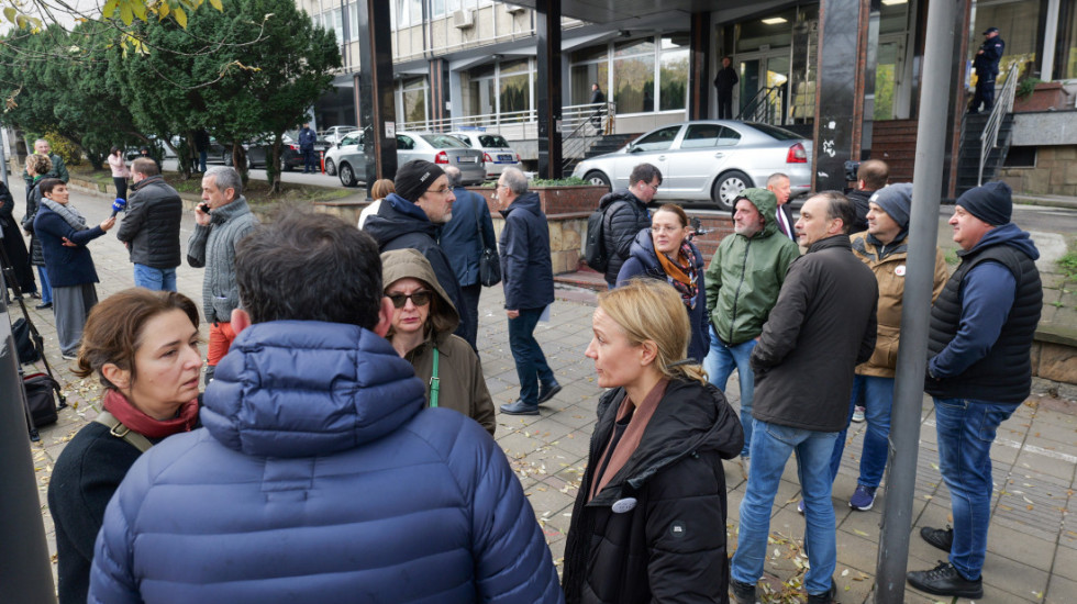 Savet roditelja Pete gimnazije predao zahteve Ministarstvu prosvete: "Smena direktorke glavni uslov za rešenje krize"