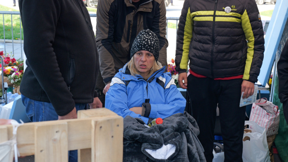 Dijana Hrka malaksala, ali nastavlja štrajk glađu: "Malo mi je pao pritisak, prihvatiću infuziju ako mi ne bude dobro"