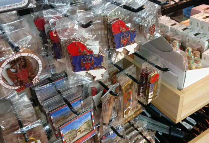 Tržišna inspekcija u Nišu sprečila prodaju magneta sa kartom Srbije bez KiM