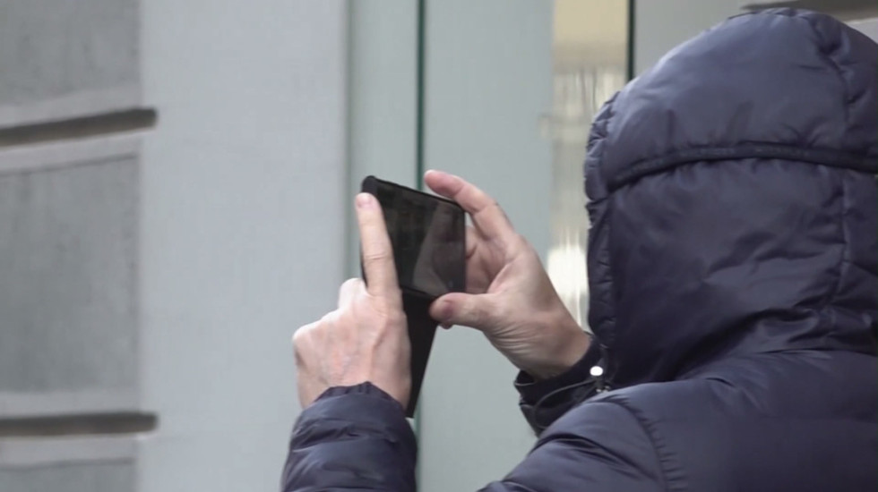 Gde i koga smete da snimate: Granica između prava javnosti da zna i privatnosti pojedinca sve tanja