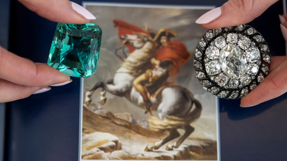 (FOTO) Napoleonov dijamantski broš prodat na aukciji za oko 4,4 miliona dolara