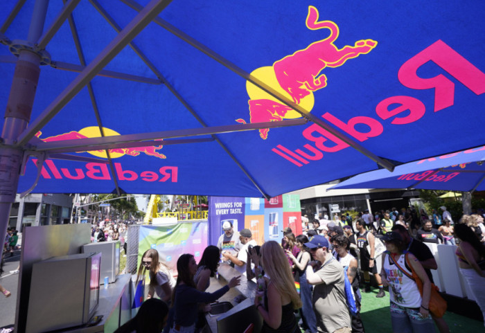 Istraga protiv Red Bula: Sumnja se da je trgovcima nudio finansijske podsticaje da uklone konkuretske proizvode