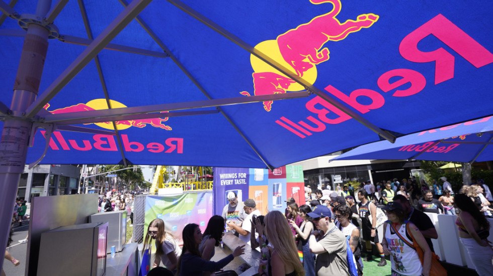 Istraga protiv Red Bula: Sumnja se da je trgovcima nudio finansijske podsticaje da uklone konkuretske proizvode