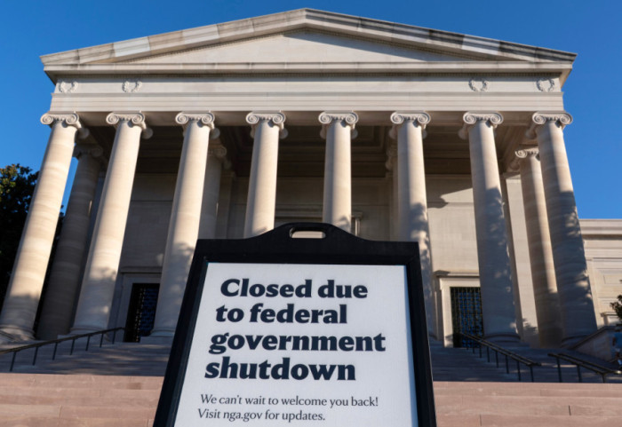 "Država izgubila oko 11 milijardi dolara, teško ćemo ih nadoknaditi": Američki ekonomista o posledicama blokade Vlade