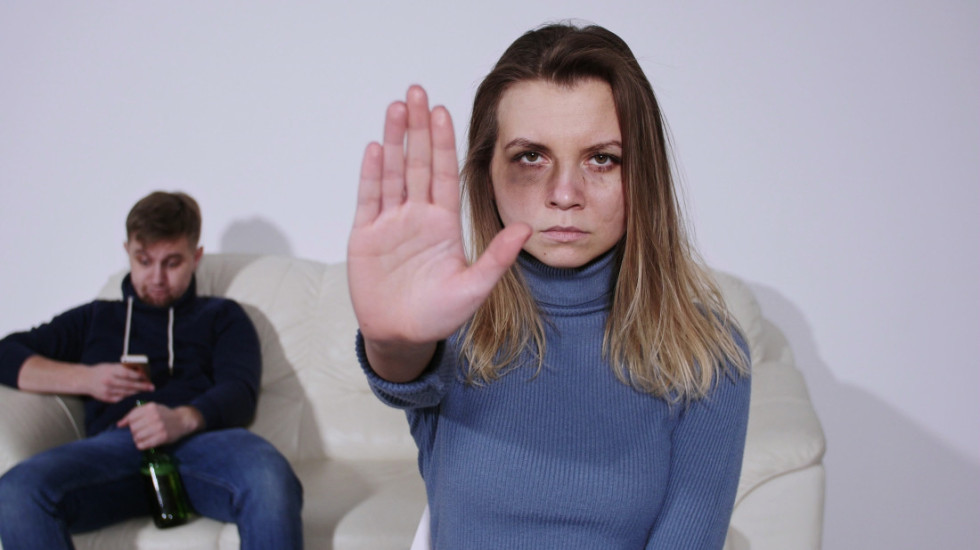 Od bračnog obećanja do femicida: Prvi šamar na venčanju, uvertira može da dovede do ubistva