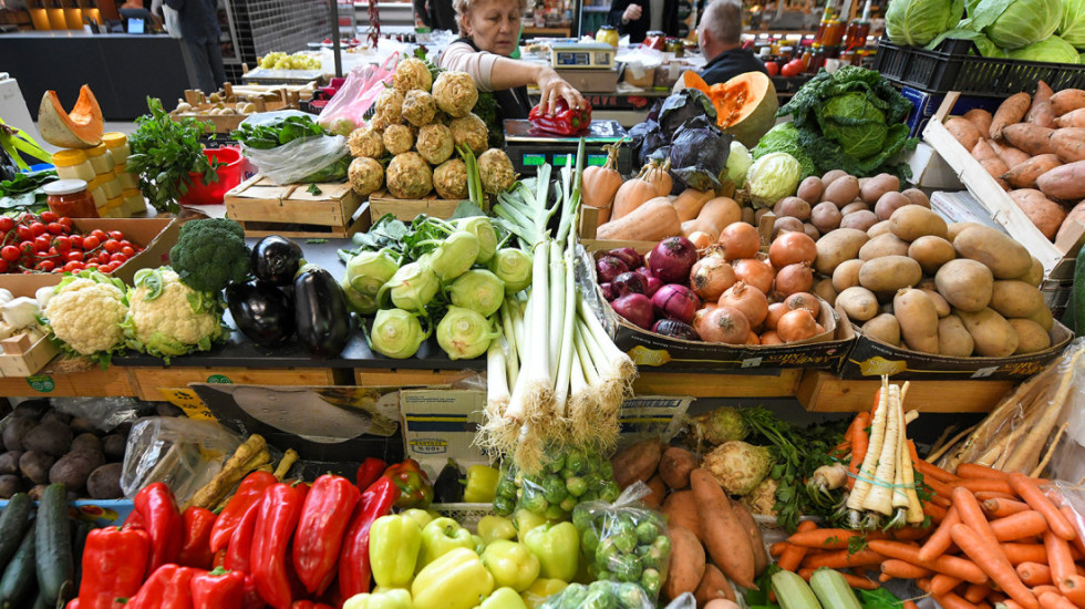 Radno vreme za Novu godinu i Božić: Šta se menja i ko je dežuran?