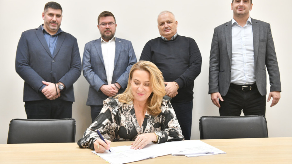 Ministarka Paunović zaključila birački spisak za lokalne izbore u Sečnju, Mionici i Negotinu