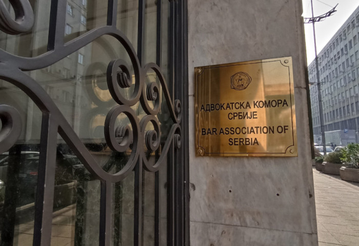 Advokatska komora Srbije najavila da stupa u trodnevni prekid rada zbog "Mrdićevih zakona"