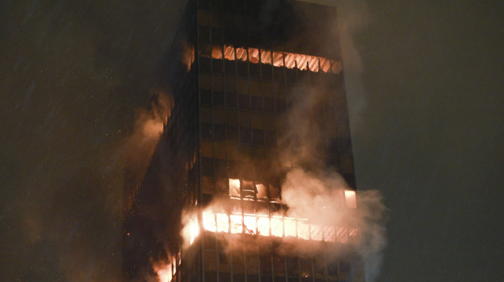 (FOTO/VIDEO) Vatra progutala zgradu Vjesnika u Zagrebu: "Situacija pod kontrolom, uviđaj kad se steknu uslovi"