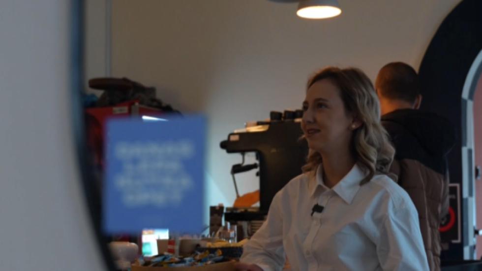 Prva žena na čelu jednog restorana u Novom Pazaru: Mlada Sumeja inspiriše, ruši predrasude i drugima utire put