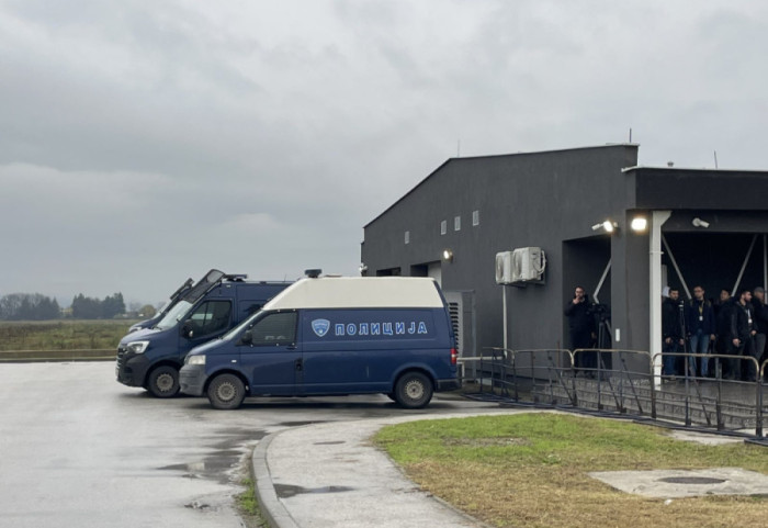 (FOTO) Suđenje za požar u Kočanima: Prenos uživo na YouTube i Facebook kanalima makedonskog MUP