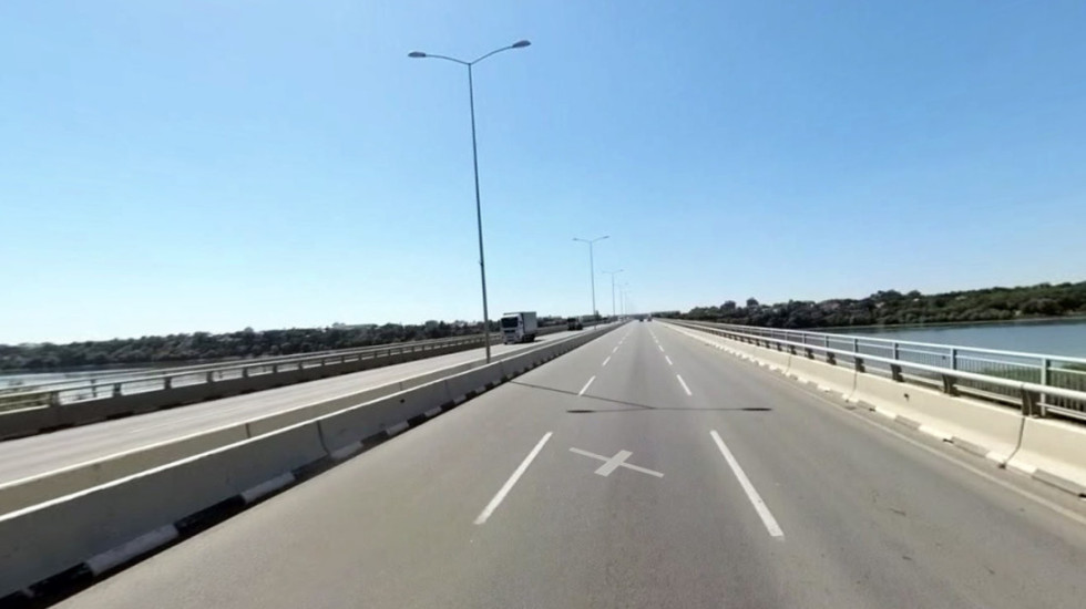 Pupinov most godinama bez svetla: Grad tvrdi da su problem krađe, MUP kaže - prijava nema