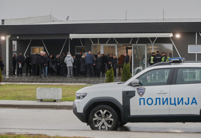 Priveden tinejdžer (16) zbog silovanja devojčice (12) u Ohridu, traga se za drugim maloletnikom koji je sve snimao