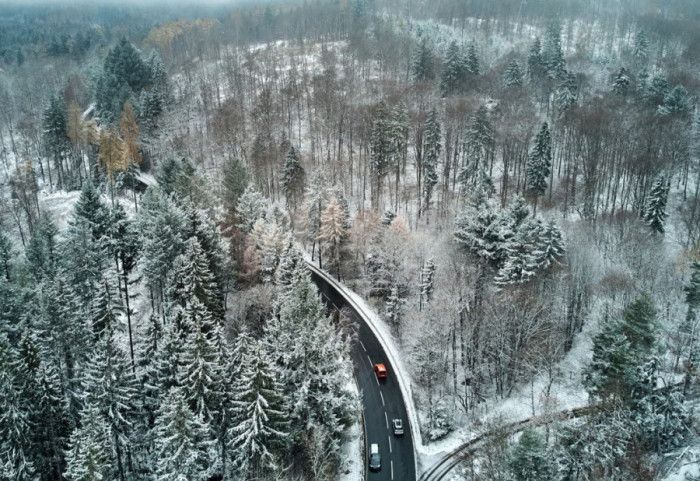 AMSS: Sneg na putu Ivanjica - Javor, teretnjaci na izlazu na Batrovcima čekaju sedam sati