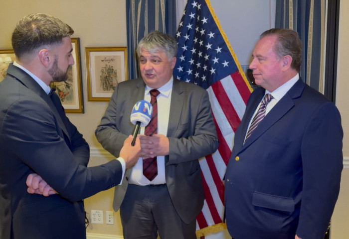 "Nosač aviona" u Evropi: Newsmax Balkans u Vašingtonu predstavio plan širenja