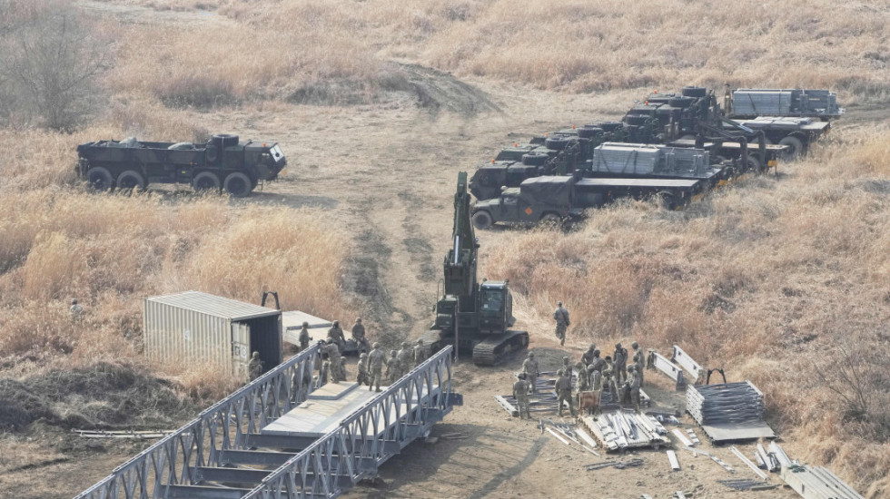 Vojnici Severne Koreje nakratko prešli međukorejsku granicu, ispaljeni upozoravajući hici