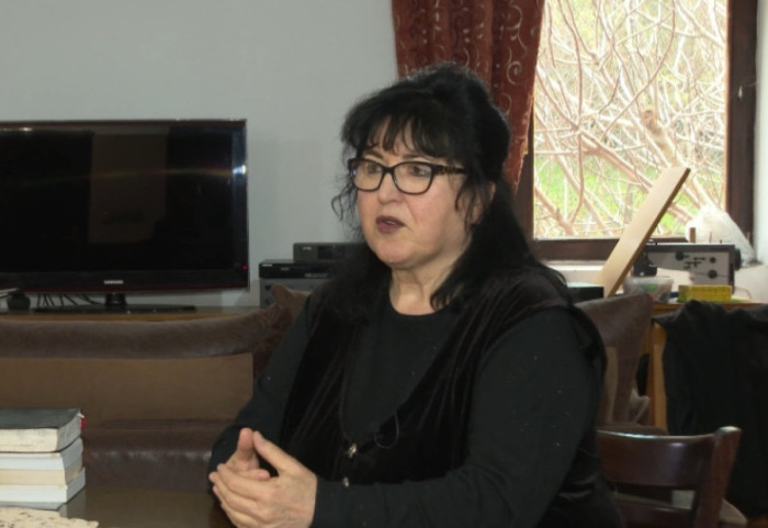 Nevenka završila tri fakulteta, poslednji u 69. godini, studirala sa bivšim đakom: "S penzijom počinje novi život"