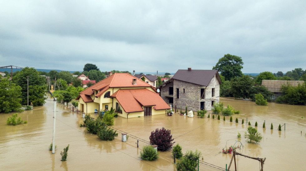 Više od 50 kuća poplavljeno u Severnoj Makedoniji, ugrožene poljoprivredne površine