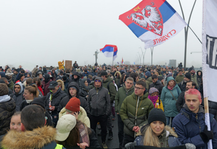 Protest "Godinu dana, isti zahtev": Građani na putu ka RTS obišli Opštinu Novi Beograd i Palatu pravde