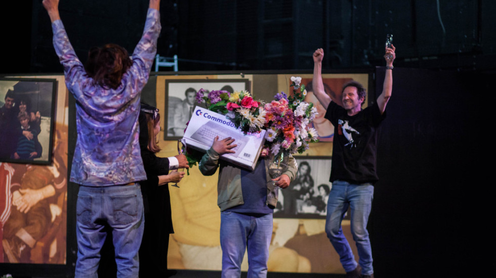 Atelje 212 osvojio tri nagrade na festivalu "Bez prevoda" u Užicu