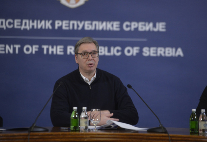 Vučić o situaciji sa NIS: Rafinerija prestaje da radi u utorak, ako SAD ne izdaju licencu