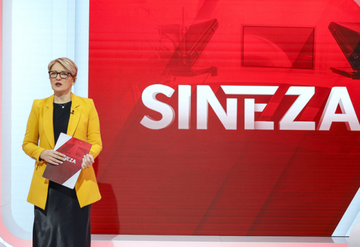Književnica Gordana Vlajić gošća emisije "Sinteza" u 21 sat