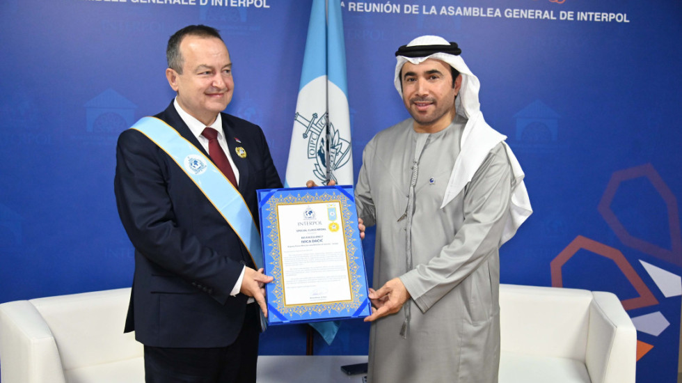 Interpol odlikovao Dačića Medaljom posebnog ranga