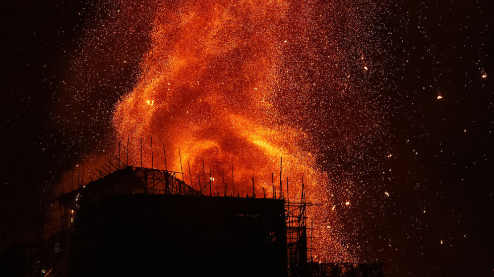 (VIDEO) Eksplozija u baru u švajcarskom skijalištu Kran Montana: Poginulo najmanje 10 osoba, toliko i povređenih