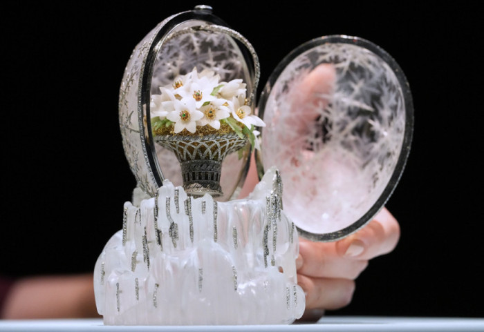 Prodato Faberžeovo "Zimsko jaje" cara Nikolaja II za 25,7 miliona dolara