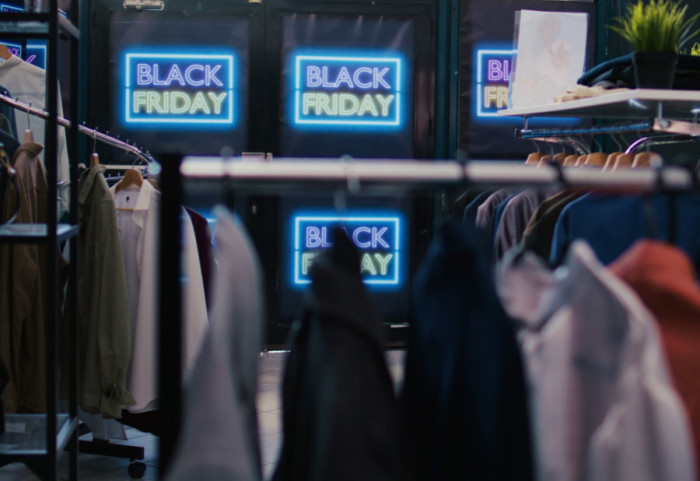 "Crni petak" - dan velikih popusta ili velike obmane: Kako pametnije kupovati za svetski praznik sniženja