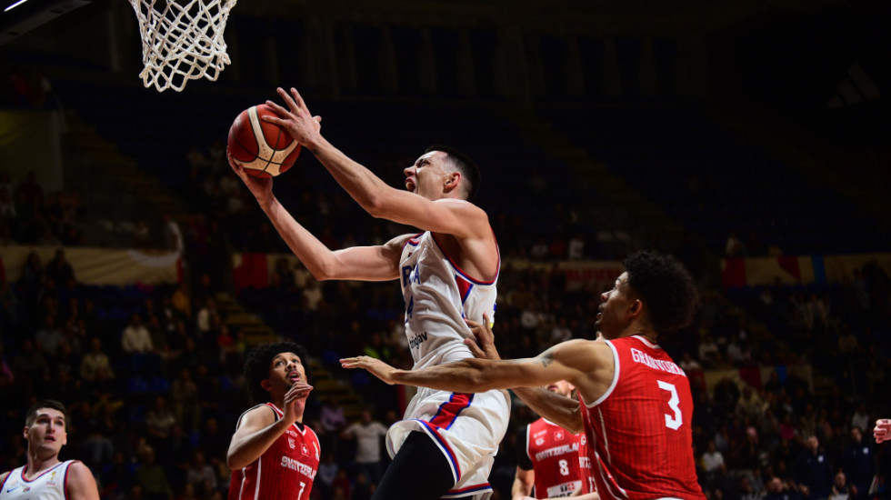 Srbija preokretom pobedila Švajcarsku na debiju selektora Alimpijevića